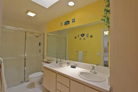 10201 Chapman Oak Court Palm Beach Gardens FL 33410