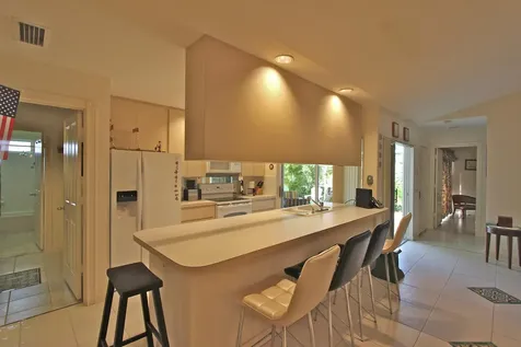 10201 Chapman Oak Court Palm Beach Gardens FL 33410