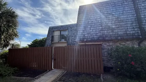 2717 Se 27th Way Boynton Beach FL 33435
