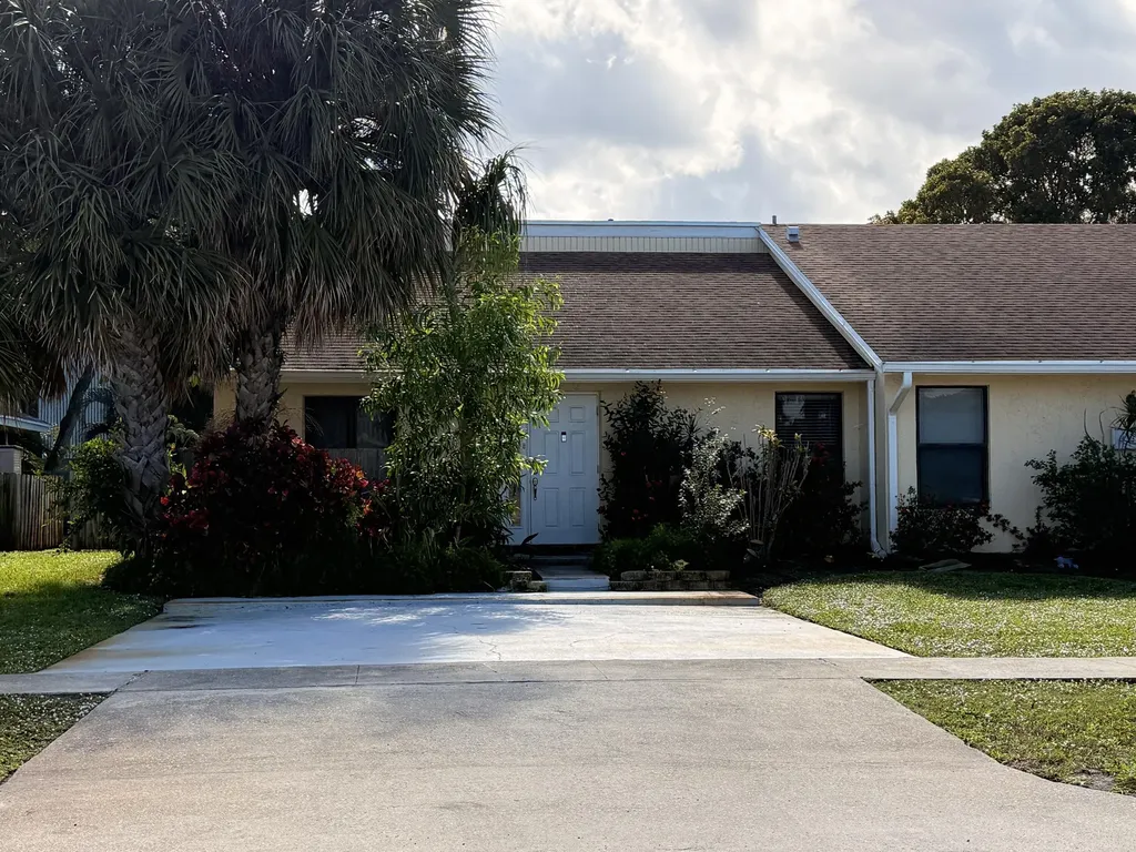 450 NE 42nd Street Boca Raton FL 33431