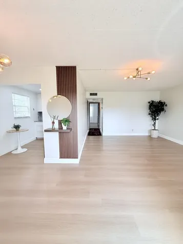 402 Brighton J Boca Raton FL 33434