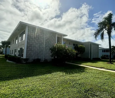200 Main Boulevard Boynton Beach FL 33435