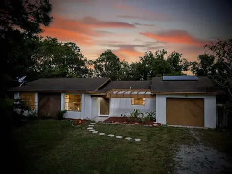16319 E Cheltenham Drive Loxahatchee FL 33470