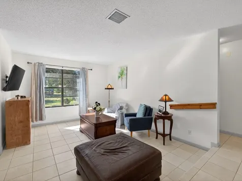 16319 E Cheltenham Drive Loxahatchee FL 33470