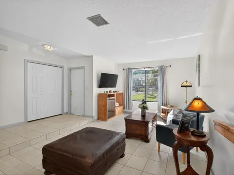16319 E Cheltenham Drive Loxahatchee FL 33470