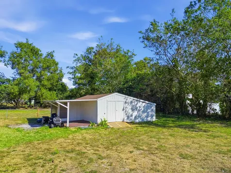 16319 E Cheltenham Drive Loxahatchee FL 33470