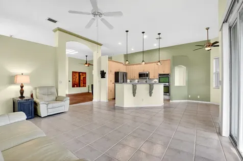 7204 Demedici Circle Delray Beach FL 33446