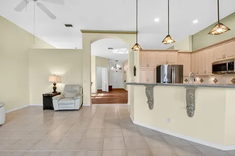 7204 Demedici Circle Delray Beach FL 33446