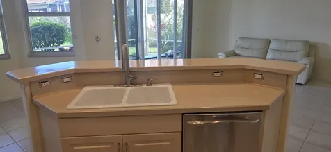7204 Demedici Circle Delray Beach FL 33446