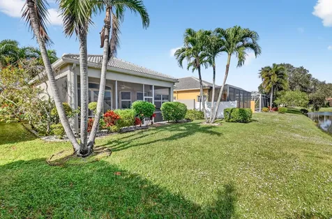 7204 Demedici Circle Delray Beach FL 33446