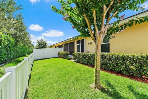 6196 Nw Cullen Way Port Saint Lucie FL 34983