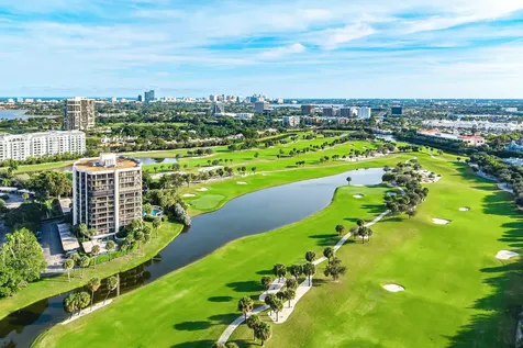 2427 Presidential Way West Palm Beach FL 33401