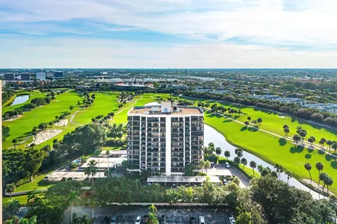 2427 Presidential Way West Palm Beach FL 33401