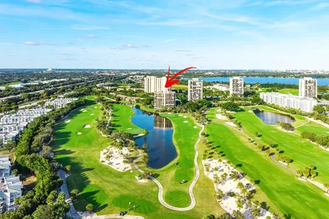 2427 Presidential Way West Palm Beach FL 33401