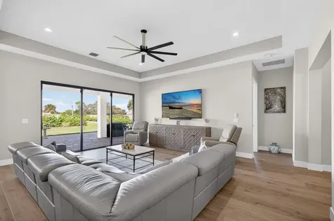 8249 Se Dharlys Street Hobe Sound FL 33455