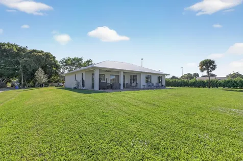8249 Se Dharlys Street Hobe Sound FL 33455