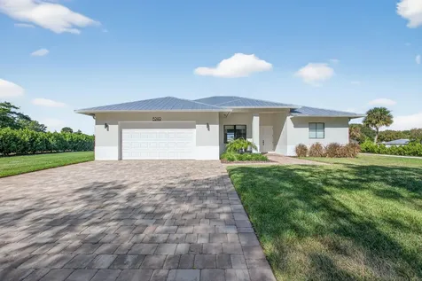 8249 Se Dharlys Street Hobe Sound FL 33455