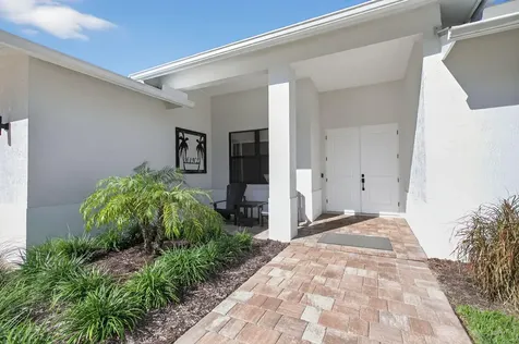 8249 Se Dharlys Street Hobe Sound FL 33455