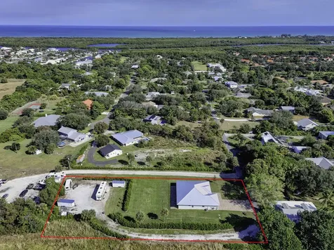 8249 Se Dharlys Street Hobe Sound FL 33455