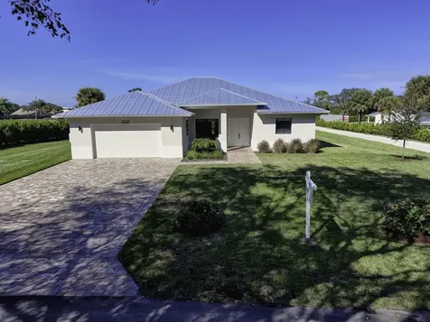 8249 Se Dharlys Street Hobe Sound FL 33455