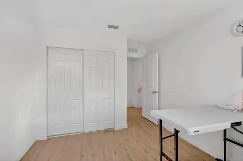 1011 Willow Place Riviera Beach FL 33410