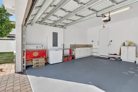 1011 Willow Place Riviera Beach FL 33410