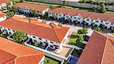1011 Willow Place Riviera Beach FL 33410