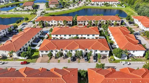 1011 Willow Place Riviera Beach FL 33410
