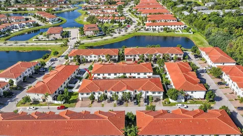 1011 Willow Place Riviera Beach FL 33410