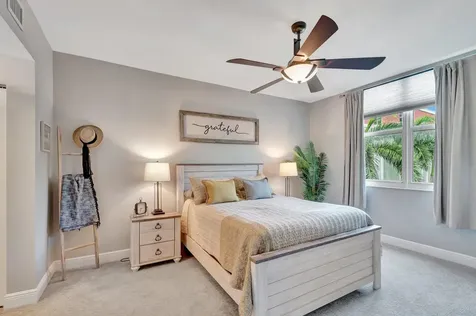 804 E Windward Way Lantana FL 33462