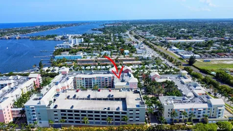 804 E Windward Way Lantana FL 33462
