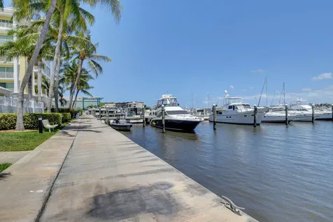 804 E Windward Way Lantana FL 33462
