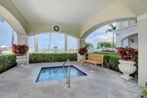 804 E Windward Way Lantana FL 33462