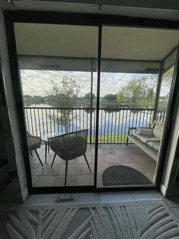 9878 Nob Hill Court Sunrise FL 33351