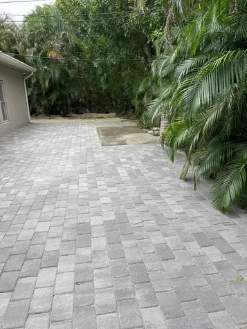 272 SW 1st Street Boca Raton FL 33432