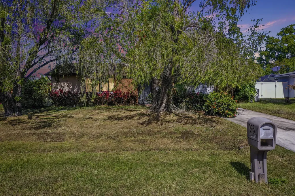 295 Nw Archer Avenue Port Saint Lucie FL 34983