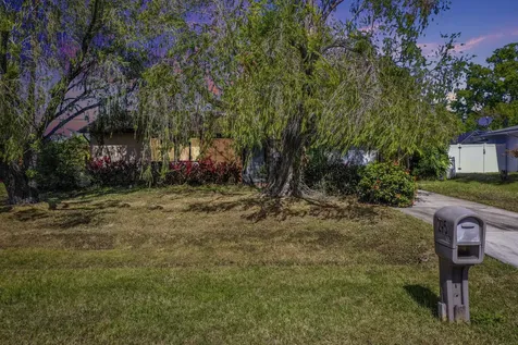 295 Nw Archer Avenue Port Saint Lucie FL 34983