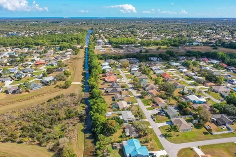 295 Nw Archer Avenue Port Saint Lucie FL 34983