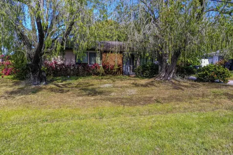 295 Nw Archer Avenue Port Saint Lucie FL 34983