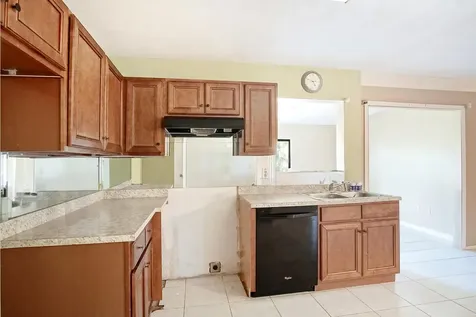 295 Nw Archer Avenue Port Saint Lucie FL 34983