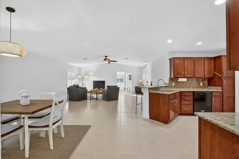 24 Azul Fort Pierce FL 34951