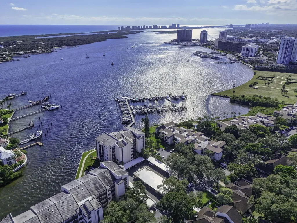 11390 Twelve Oaks Way North Palm Beach FL 33408