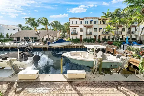 824 Virginia Garden Drive Boynton Beach FL 33435