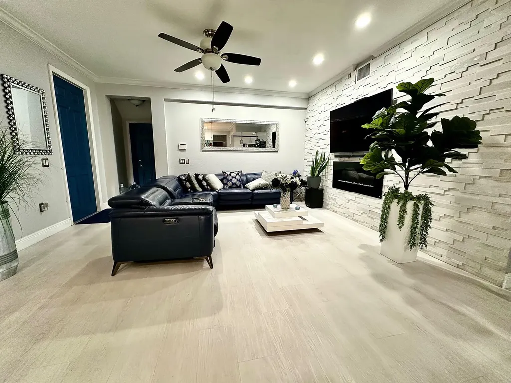 4720 Mimosa Place Coconut Creek FL 33073