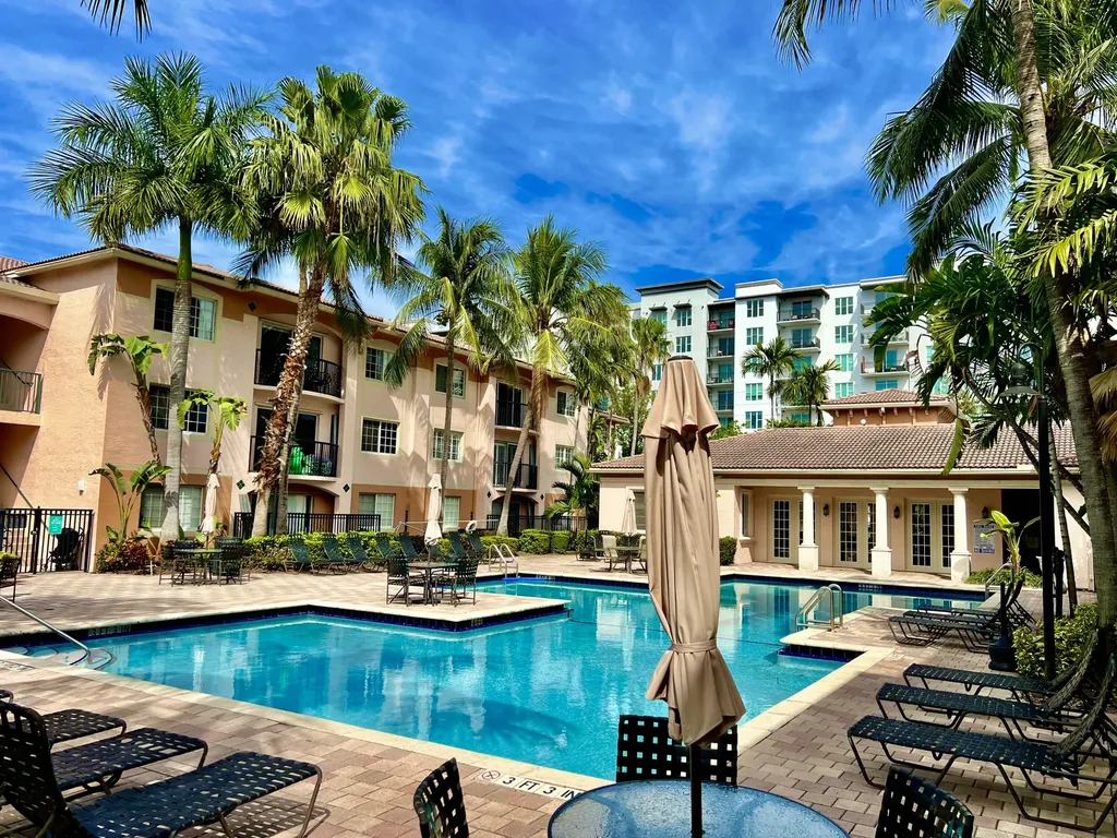 2033 SE 10th Avenue Fort Lauderdale FL 33316