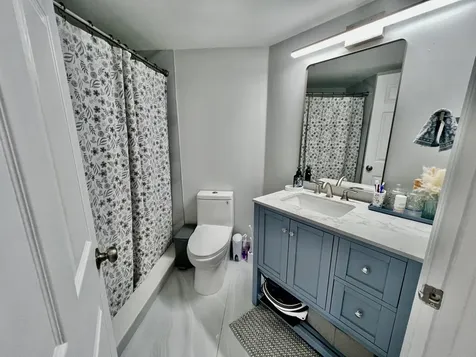 2033 SE 10th Avenue Fort Lauderdale FL 33316