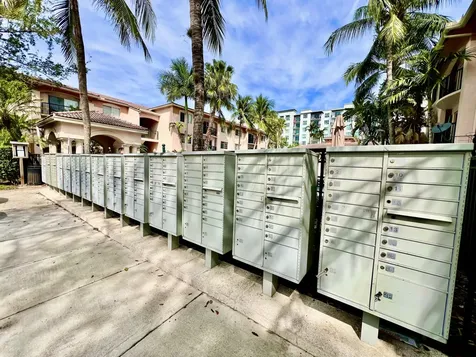 2033 SE 10th Avenue Fort Lauderdale FL 33316