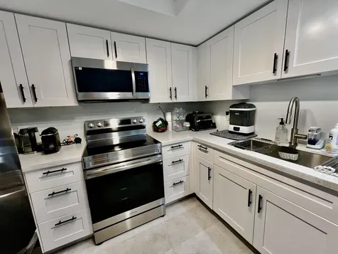 2033 SE 10th Avenue Fort Lauderdale FL 33316