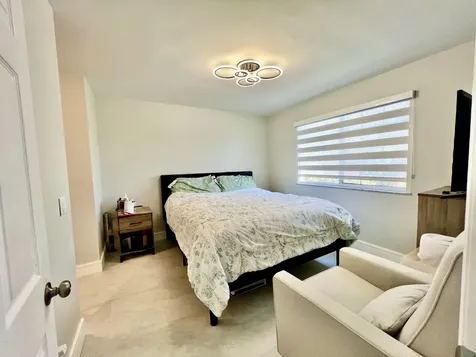 2033 SE 10th Avenue Fort Lauderdale FL 33316