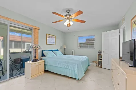323 Seville Delray Beach FL 33446